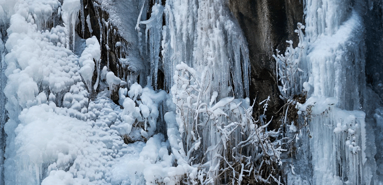 یخ زدن آبشار گنجنامه