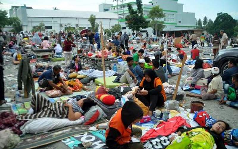۳۸۴ کشته در زلزله و سونامی اندونزی