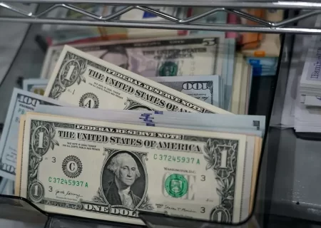 نرخ ارز مسافرتی افزایش پیدا کرد